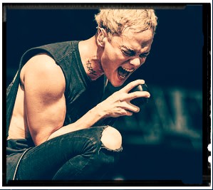 画像 Coldrainのメンバー使用楽器は ファングッズも紹介 つばラジ Tubara G