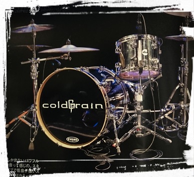【画像】coldrainのメンバー使用楽器は？ファングッズも紹介！